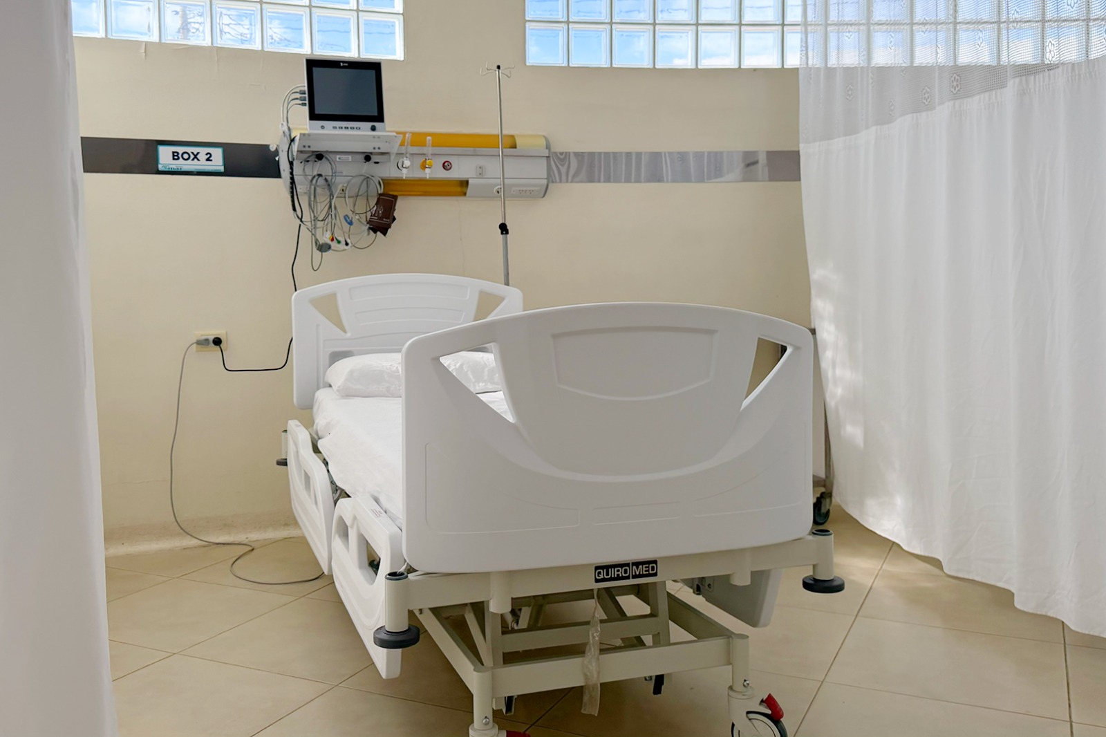 21-08-FOTO-box-Hospital