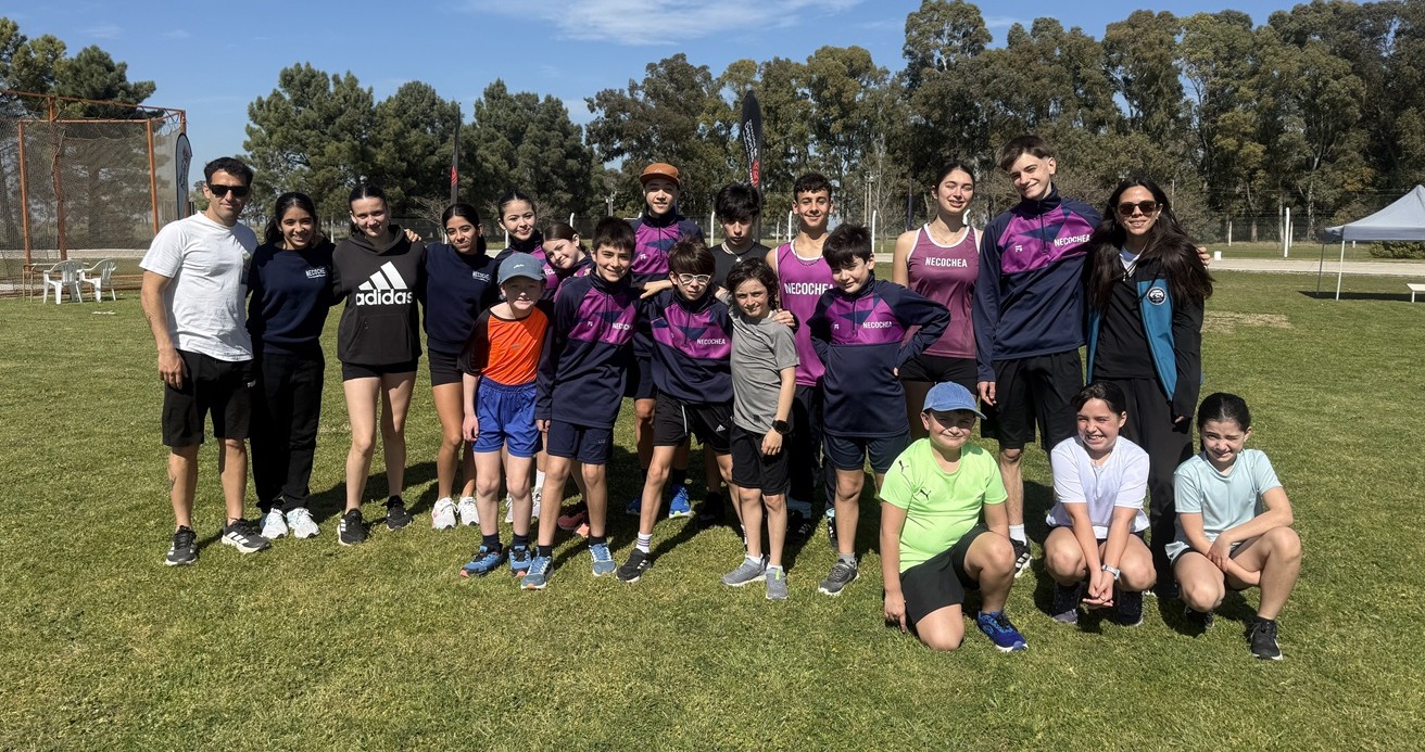 22-09-FOTO-Escuela-Atletismo-en-SC